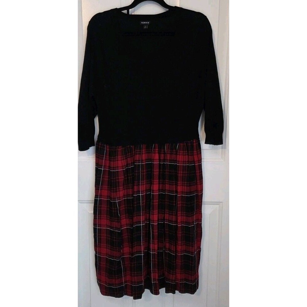 Torrid Sweater Plaid Woven Challis Dress Black - Size 1